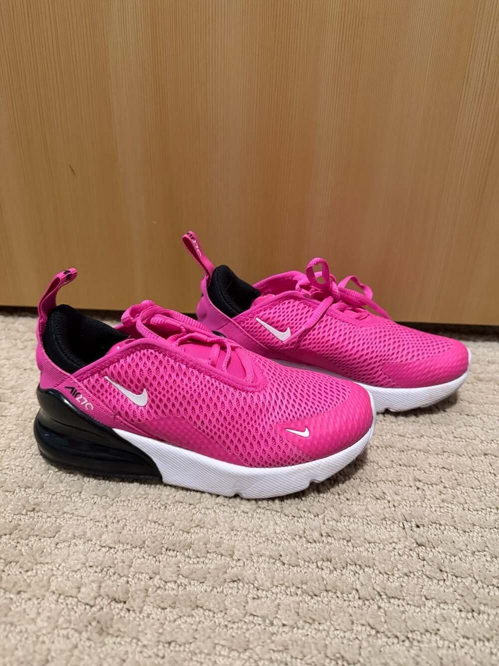 Nike Air Max 270 Little Kids Shoes Laser Fuchsia Black White AO2372-602 Size 13C